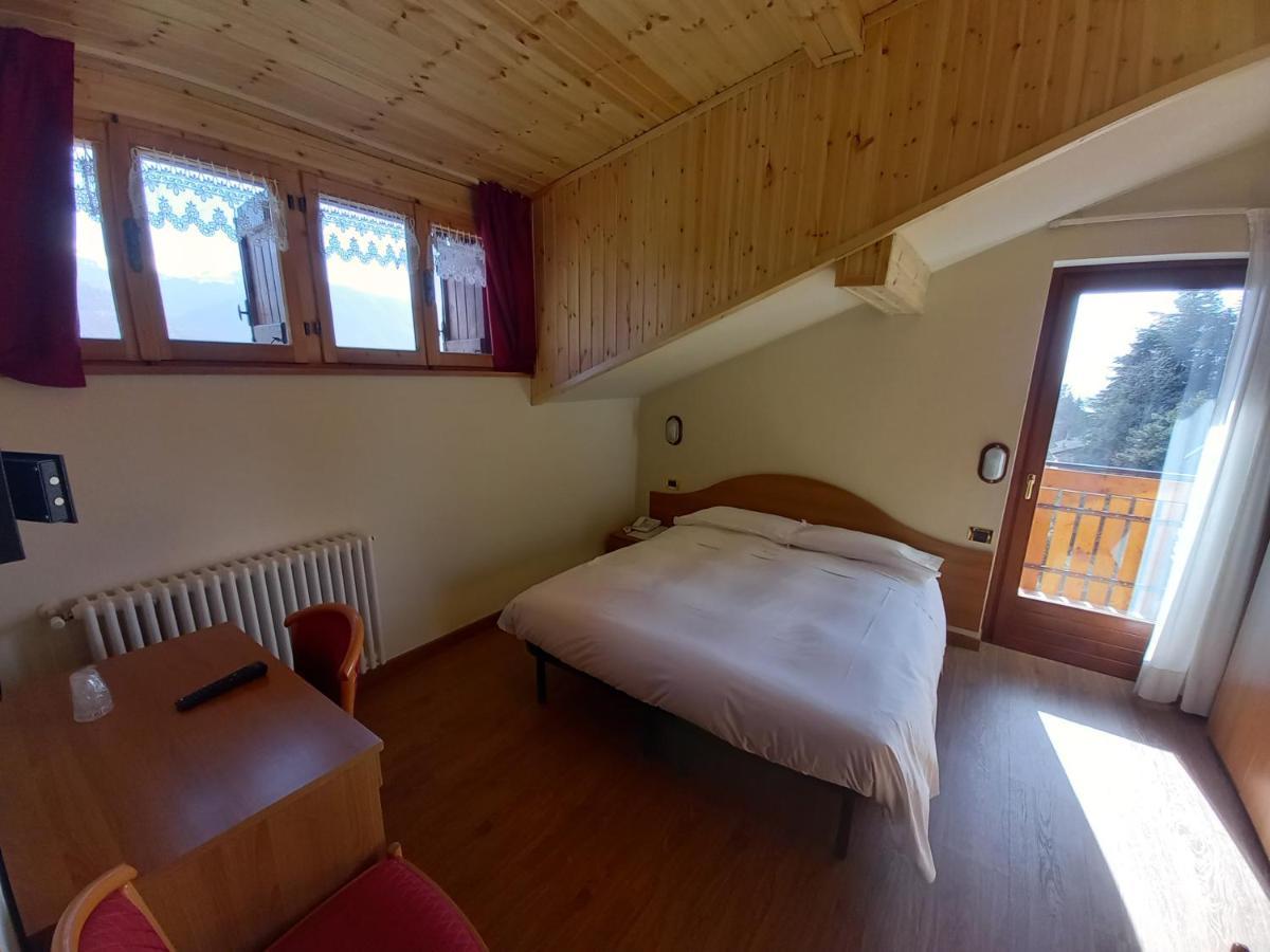 Hotel Prealpi Кастионе дела Презолана Екстериор снимка